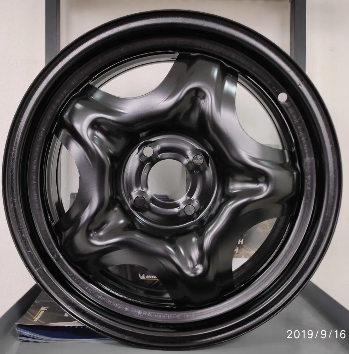 Диск Стальной ТЗСК мод.Lada X-ray D16*6.5 PCD 4*100 ET41 DIA60.1  черный  