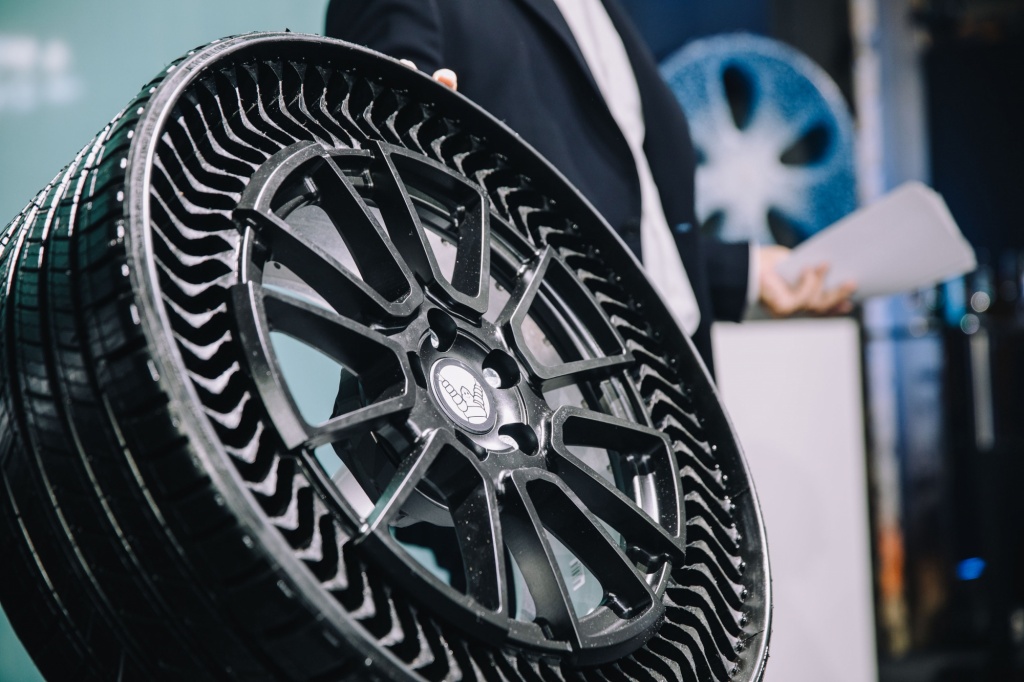 Группа Мишлен и GM представляют безвоздушные шины для легковых автомобилей